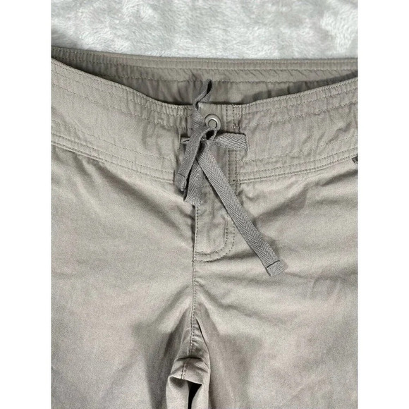 Nike S Cargo Capri Crop Hiking Pants Gray Adjustable Hem Pockets Woven - Picture 4 of 10